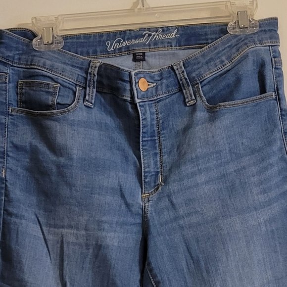 Universal Thread Curvy Jeans 8/29 - Picture 1 of 3